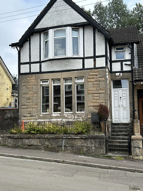 House Glasgow , 5 Bed,3.5 Ba 4 Car Garage Long Driveway. Good Neighbourhood FSBO