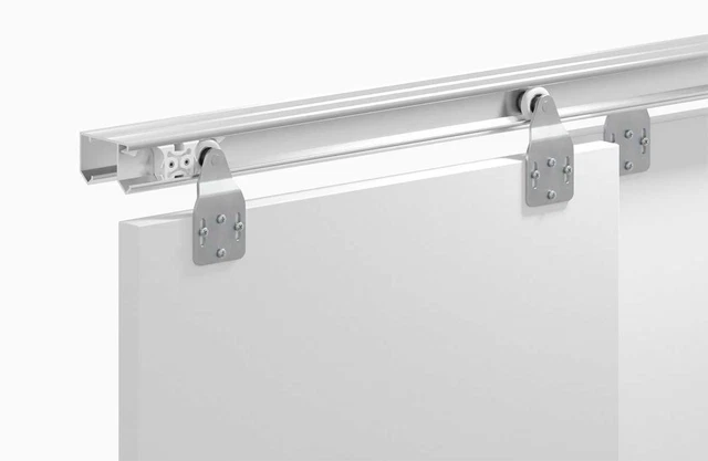 W40 Schiebetürsystem für Schranktüren / Nischen. Laufschiene 120 cm