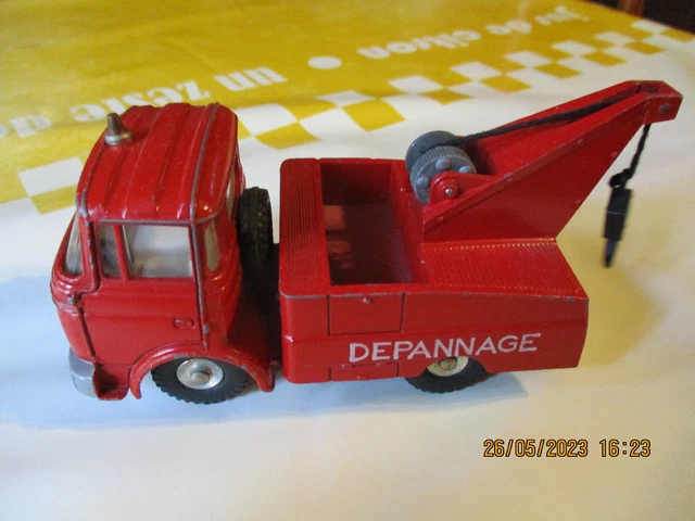 Bourbon Vapé Berliet Citerne Mobil Rouge Jouet Ancien Époque Dinky Cij