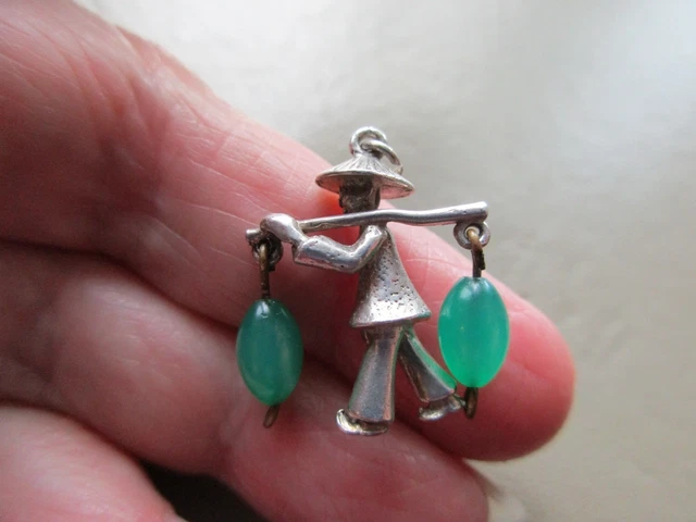 Lot Vintage 1980/1990 : 70 Bijoux Pendentifs émaillés, Collection