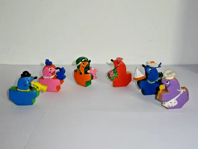 Camion des animaux du cirque MOB - jouets rétro jeux de société figurines  et objets vintage