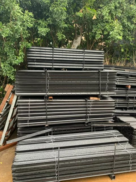 AU Stock ! High Quality Black  Star Pickets in various length