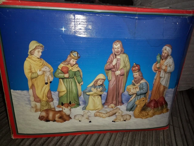 Set presepe 11 pezzi porcellana