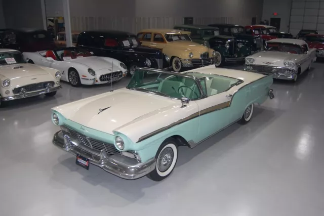 1957 Ford Fairlane 500 Skyliner Retractable Hardtop