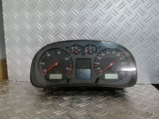 Compteur VOLKSWAGEN GOLF 4 1.9 TDI - 8V TURBO /R:63532532