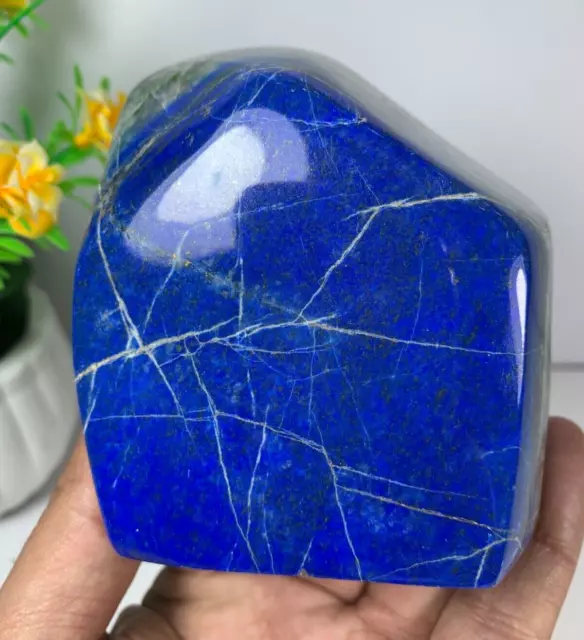 Pierre brute lapis-lazuli polie de forme libre, 520 grammes, cristal bleu foncé