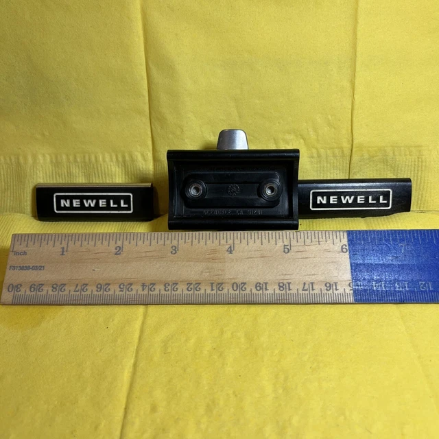 Newell 338 ? Kit Spacer Bars and Reel Seat Clamp Penn Jigmaster 500, 505HS