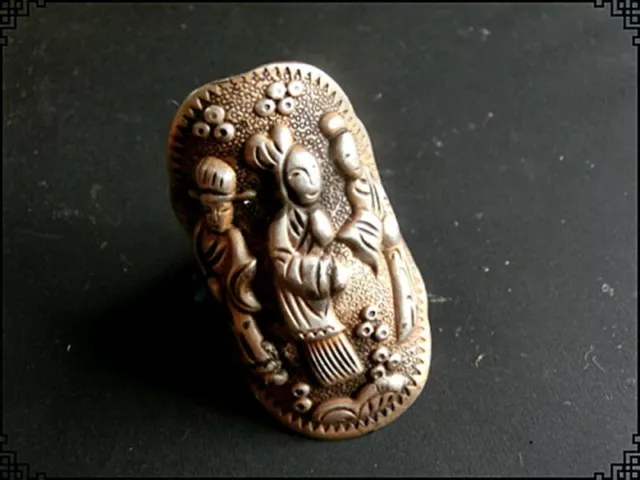 Exquisite Old Chinese tibet silver handcarved Beauty Ring statue 6902