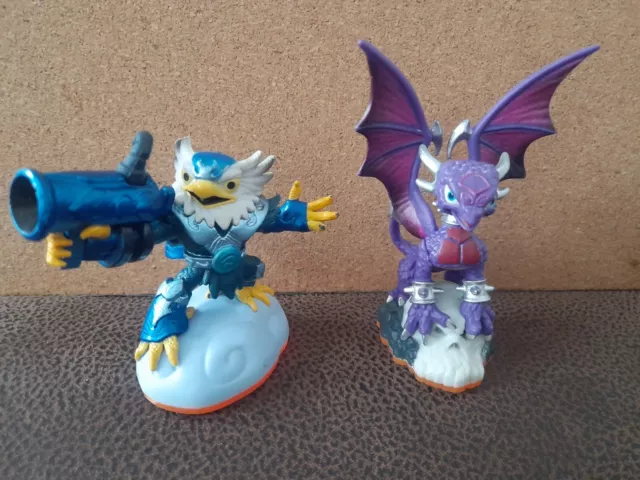 2 Figures of Skylanders Giants Jet Vac Blue Bird & Cynder Purple Dragon Game
