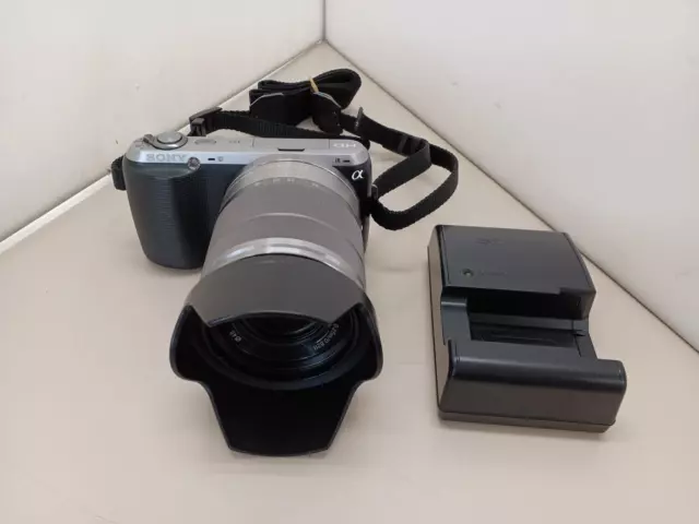 Sony Nex-C3 Digital Mirrorless Camera