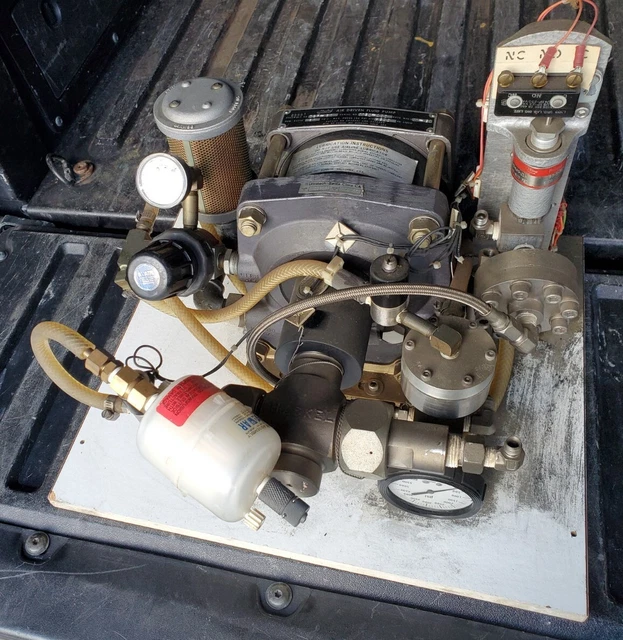 HASKEL AIR DRIVEN FLUID PUMP DSF-60 9800 Psi Automuffler Norgren Predyne Ultipor