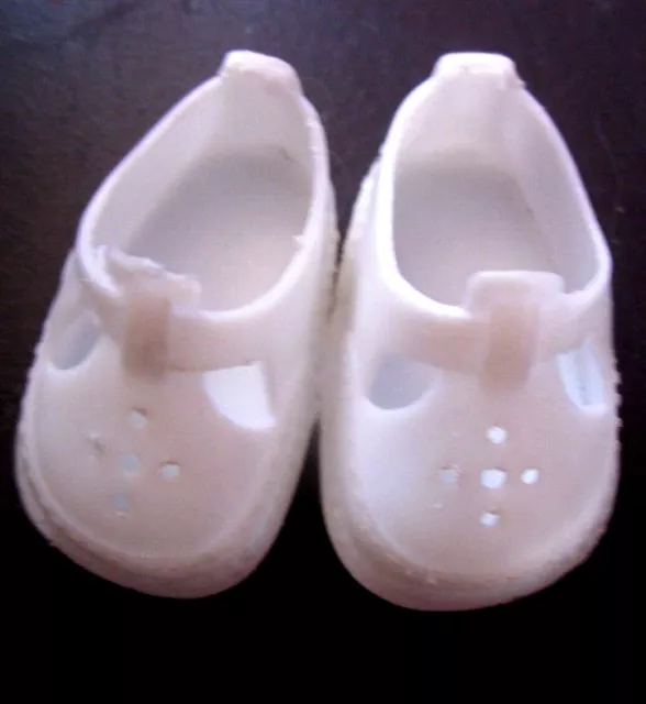 1 paire de chaussure en plastique pour poupée ancienne Jumeau