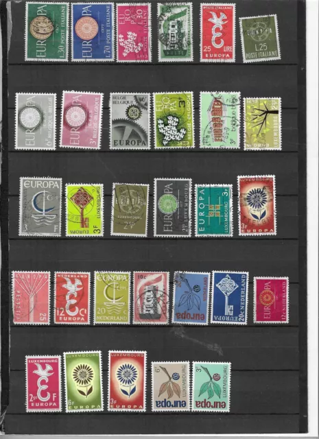 EUROPA Lot  48  timbres oblitérés, 5 neufs et une feuille de 50