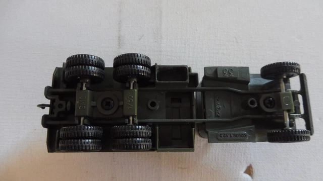 Miniature 1/43 Iveco 4x4 Citerne Militaire - Modèle Old Cars Neuf, Détaillé Et Collectionnable !