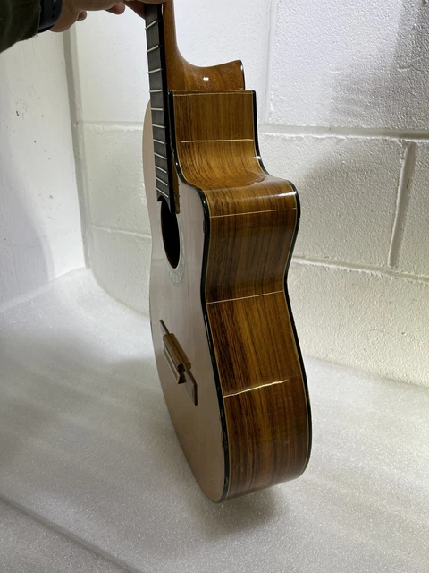 Admira Virtuoso Ec (Artesania) Electro-Classical Guitar needs atention 10
