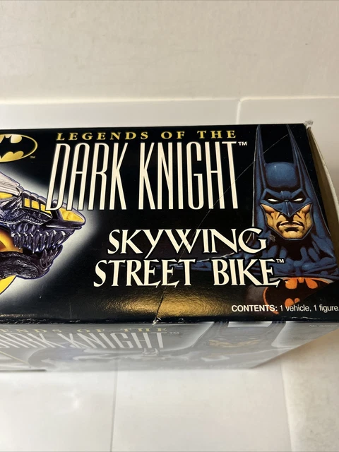 Batman Legends of the Dark Knight Skywing Street Bike & Figure Kenner 1996 NIB 4