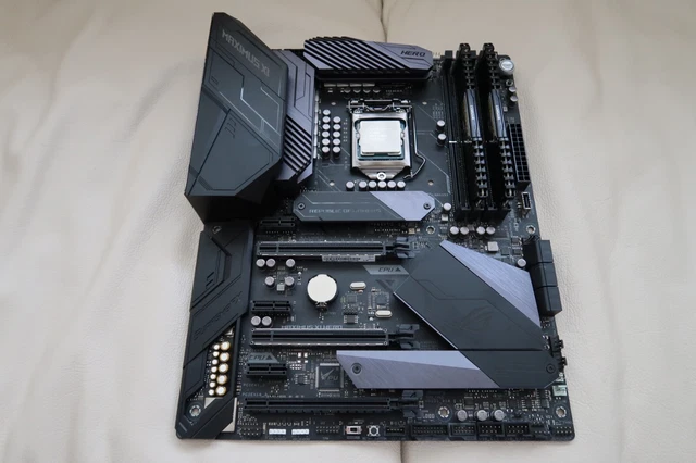 Hero よい maximus xi core i7 8700k +32GB メモリー