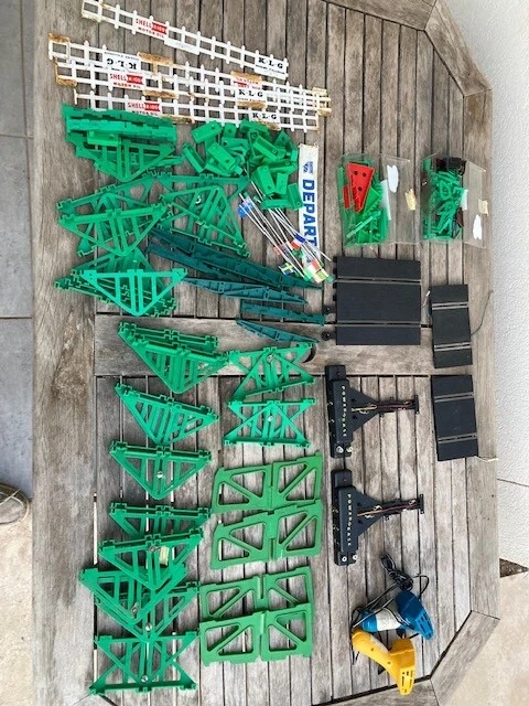 Lot X5 Rails Spéciaux PT74 PT75 – Circuit électrique Scalextric Meccano France
