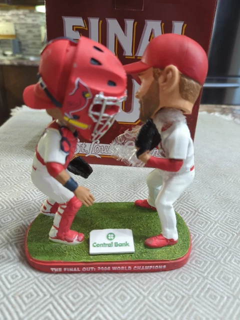 Yadier Molina Adam Wainwright Final Out 2006 World Series Bobblehead Cardinals
