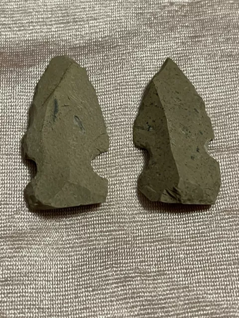 Antique Native American Artifacts / Arrow Heads ! Side Notch /  North Dakota