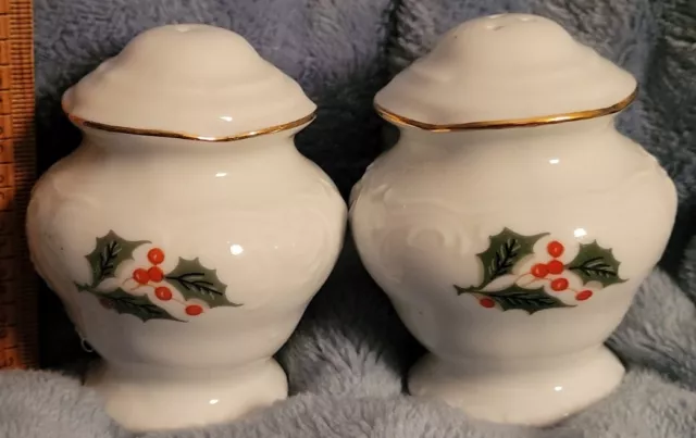 VINTAGE Christmas holiday porcelain Salt And Pepper Shakers Set