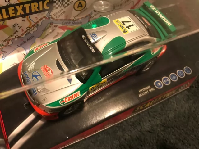 SCX 60840 Hyundai Accent WRC #17 rot/silv/grn