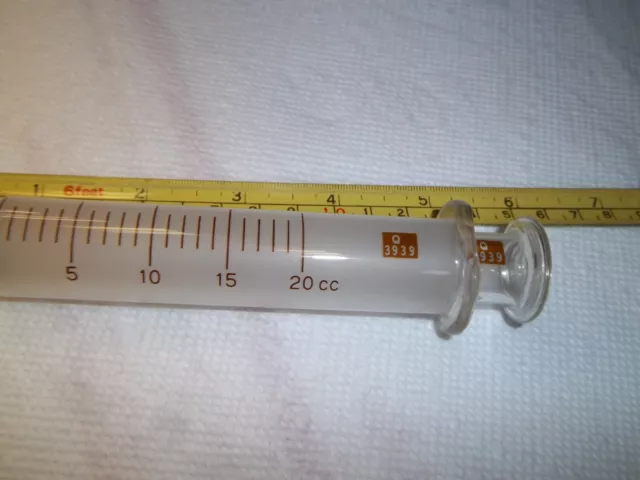 Vintage Medical BD YALE 20cc GLASS Hypodermic Syringe (b-1904)