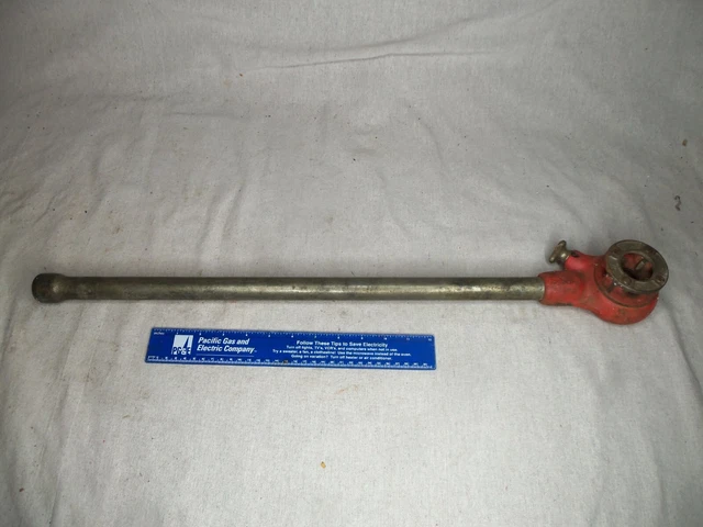 ridgid 111r pipe threading ratchet with a 3/4" die ridgid 111r pipe threading ratchet with a 3/4" die