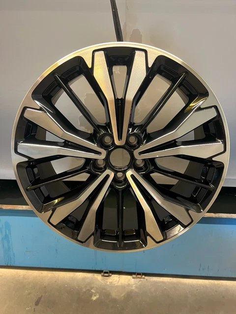 Dadi per cerchi in lega originali Ford - Accessori Auto In vendita a Latina