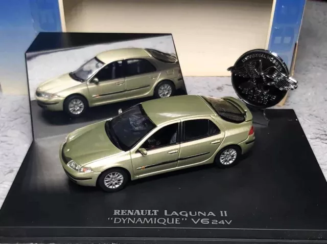 Renault Laguna 2 Vert "Dnamique" V624v 1/43e Universal Hobbies