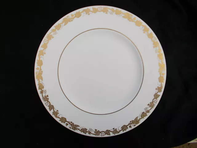 Wedgwood WHITEHALL Gold. Dinner Plate. Diameter 10¾ inches