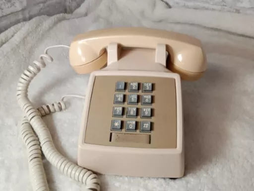 Vintage Retro Push Button Telephone 70's/80's AT&T Western Electric Great Shape
