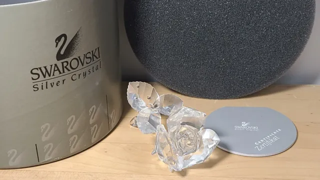 Swarovski Crystal Rose with Dew Drops on the Leaves #174956 Retired     (K10)