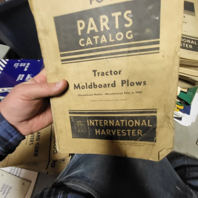 VINTAGE International Harvester Moldboard Plows Parts Catalog PO-2 Manual