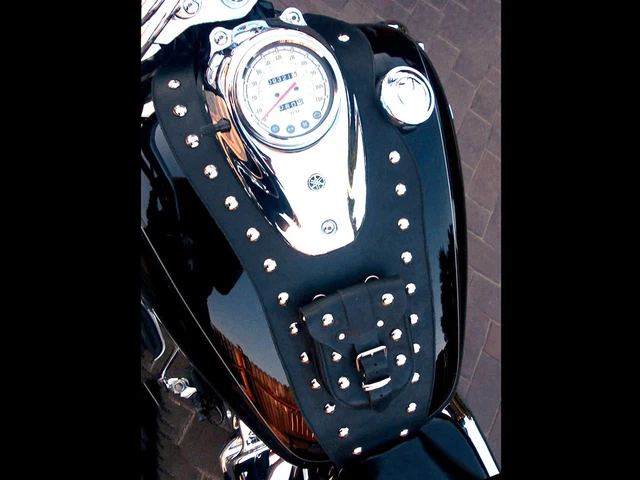 Sacoche Cuir Bras Oscillant Pour Yamaha Dragstar/Vstar XVS 650 Personnalisé – Neuf UK