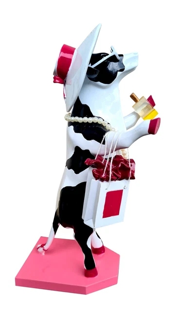 Statue de vache "Cow Parade", en résine. Modèle "Alphadite Goddess of Shopping"