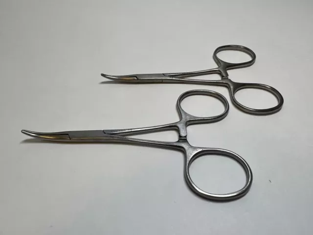 Lot Of 2 Codman 34-3901 Curved Halsted Mosquito Forceps