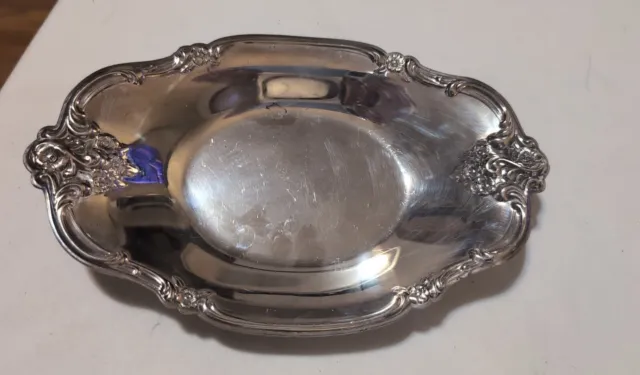 VINTAGE International Silver Co Silver Plate Oval Serving Tray Nut Dish