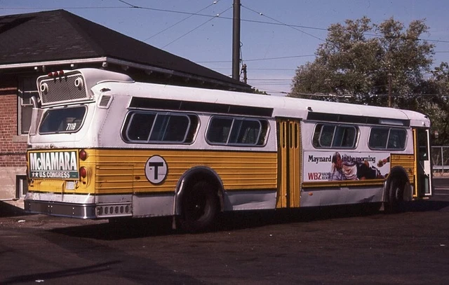 MBTA -  Flyer Transit Bus  - Number - 7118 - ORIG - KR - ralx367