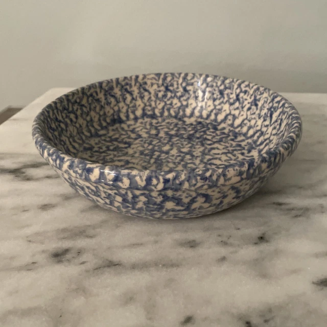 Gerald E. Henn ROSEVILLE POTTERY Blue Spongeware Serving Bowl 8”