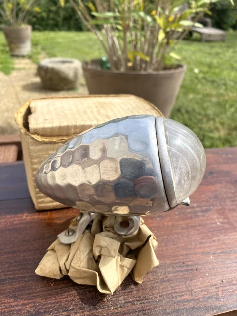 Feu arrière de marque PK, modèle monté sur vélo ancien et de collection