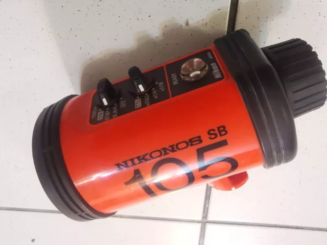 Nikon Nikonos Speedlight SB-105 SB105 Pour Pièces Détachées