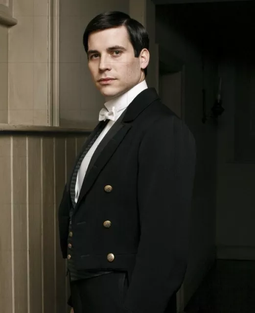 ROBERT JAMES-COLLIER as Thomas Barrow - 10" x 8" Portrait Photo  DOWNTON ABBEY