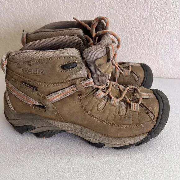 Keen Boots Womens Size 7 Targhee II Mid Waterproof Hiking Brown Leather Lace Up