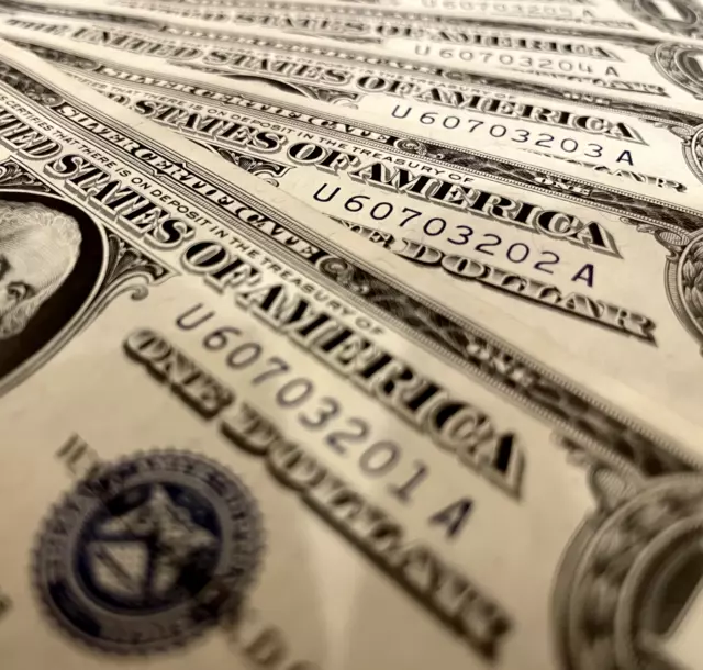 Consecutive 1957 One Dollar Blue Seal Note Silver Certificate Bill $1 Sequential 2
