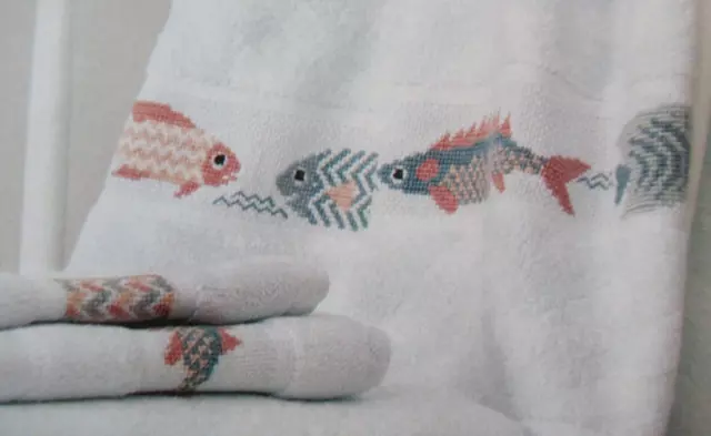 Stickvorlage "Bunte Fische" Kreuzstichmotive verschiedene Handtuchbordüren