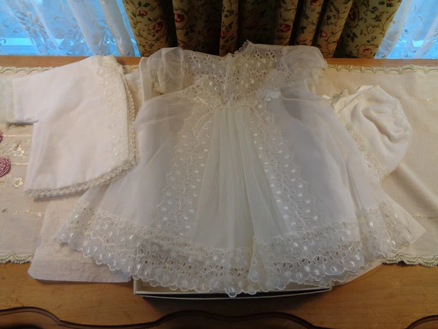BEAUTIFUL VINTAGE BABY GIRL’S CHRISTENING DRESS w/HAT, UNDERDRESS & JACKET-LACE