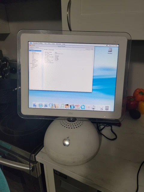 Apple iMac G4 15" 700mhz 256MB 40GB mac os 10.3