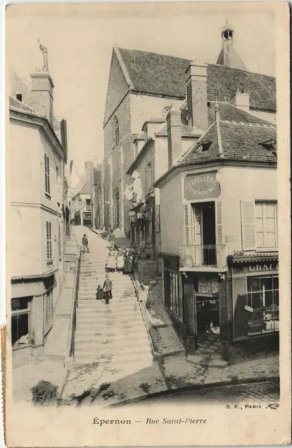 CPA AK Epernon Rue Saint-Pierre FRANCE (1179450)