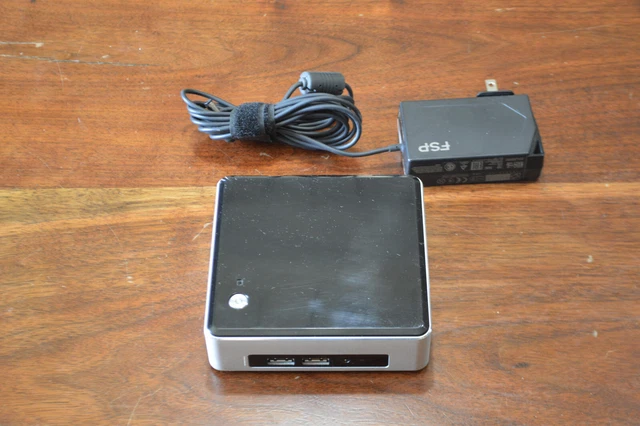 Intel Nuc - NUC6i5SYK (Core i5-6260U @ 1.80 GHz, 256GB SSD, 8GB, Windows 10 Pro)